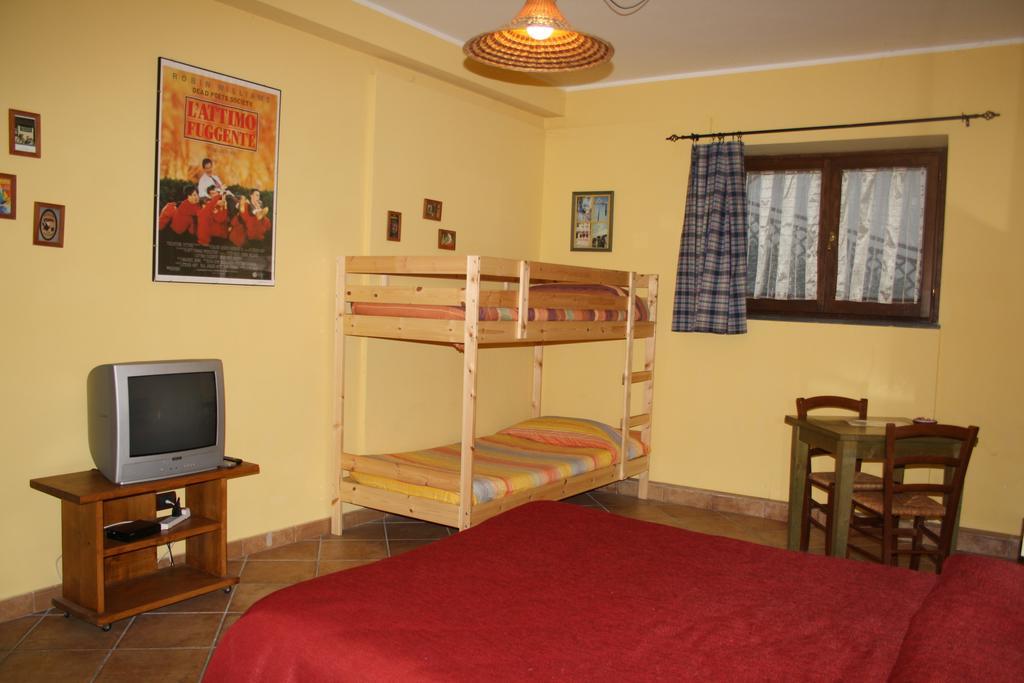Gasthaus Le Storie Di Bambu Terni Zimmer foto
